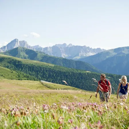 Hotel Valserhof 4*